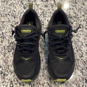 Hoka One One Challenger size 9.5